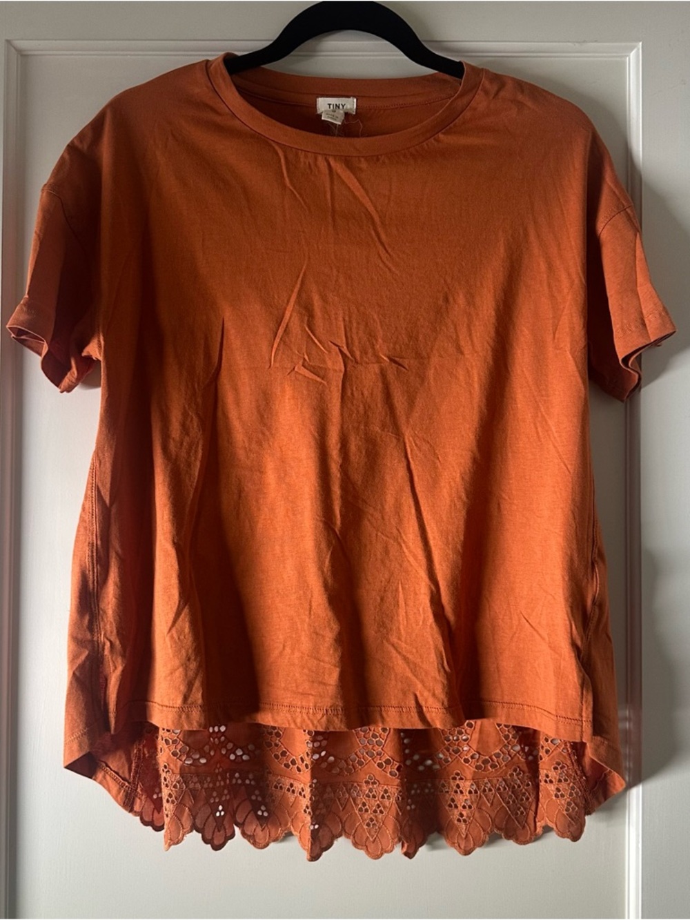 Tiny Orange Short-Sleeve Tee with Scallop Eyelet Hem